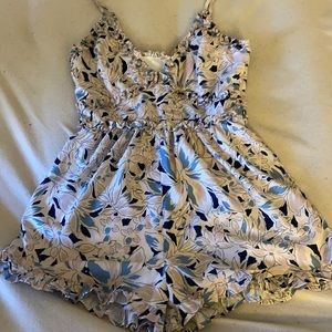 Flowery romper medium in size from fashionova